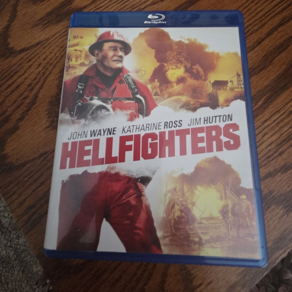 Classic John Wayne In Hellfighters Blu-ray Movie Disc